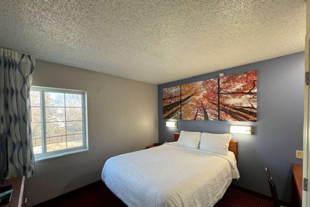 Days Inn & Suites By Wyndham Green Bay Wi Pokój zdjęcie