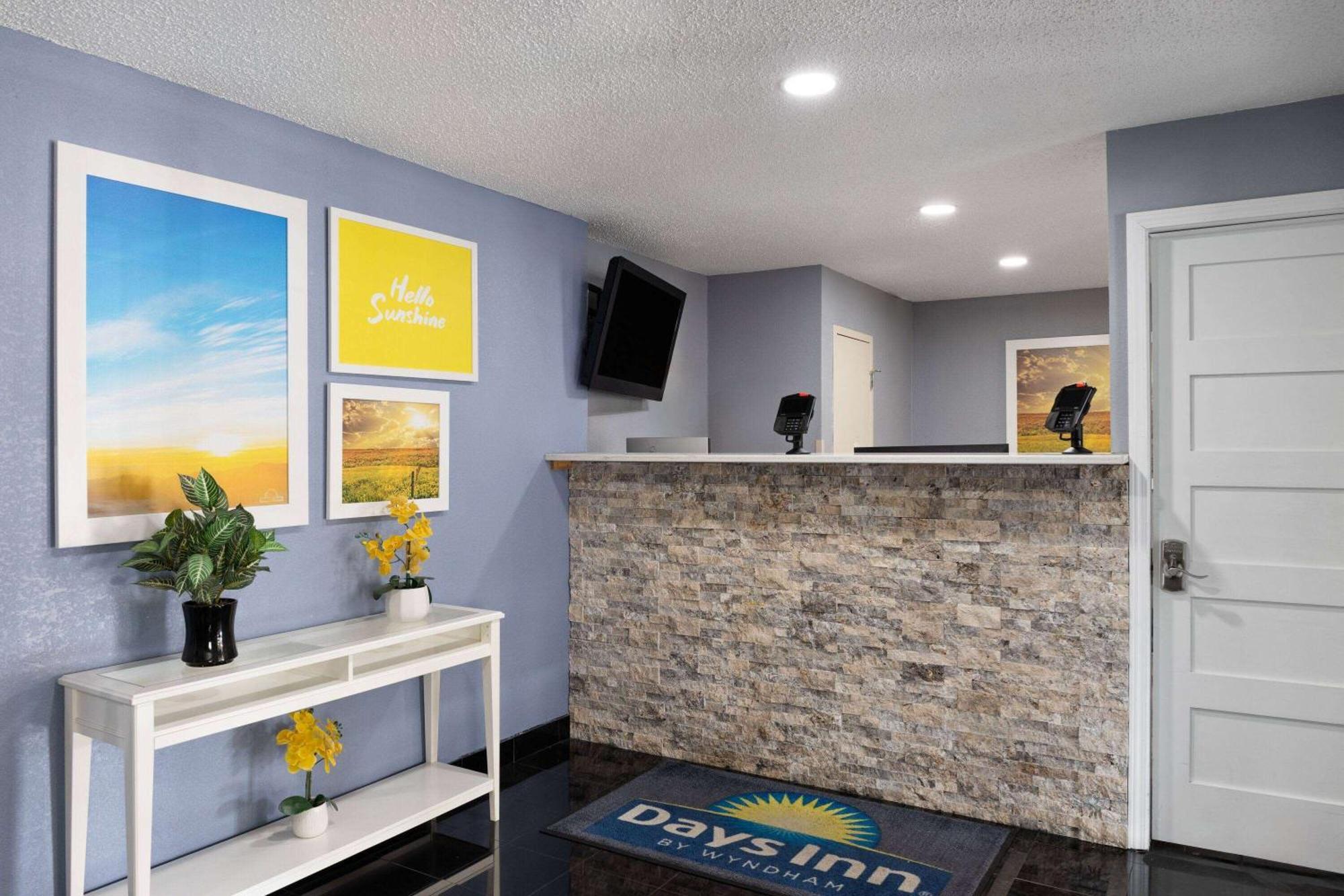 Days Inn & Suites By Wyndham Green Bay Wi Zewnętrze zdjęcie